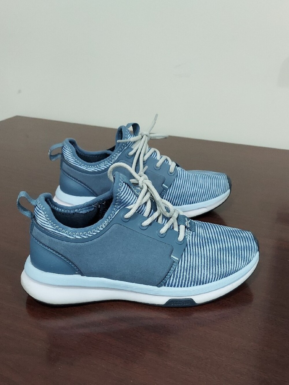 KURU Atom Women's Blue Striped Lightweight Sneakers - Picture 3 of 11